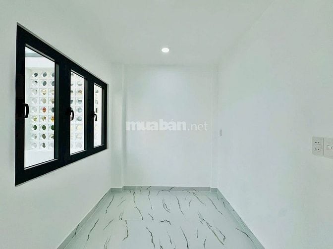 Nhà đẹp như biệt thự ngay Trần Xuân Soạn - Q7, 2tỷ8, 72m2 cho thuê tốt
