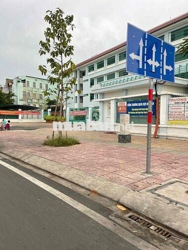 nhà căn hộ dịch vụ 3 tầng ngay tên lửa mới