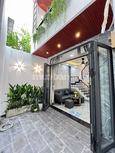 Thuê nguyên căn 3,7x11 1trệt 1lầu đúc hẻm thông 3m  Ng Thái Sơn P5 GV