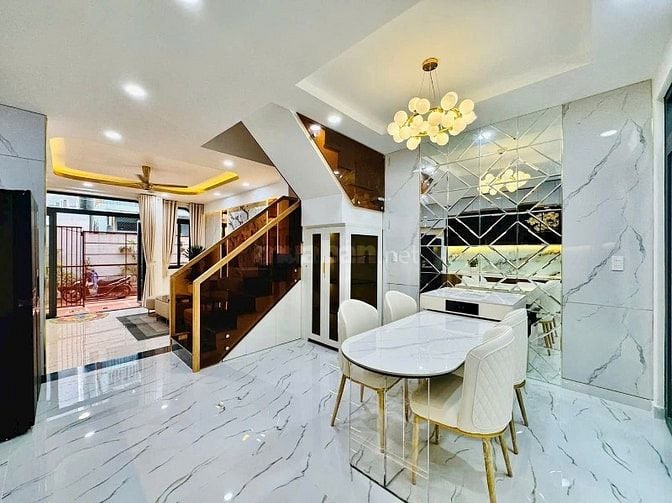 Nhà đẹp như biệt thự ngay Trần Xuân Soạn - Q7, 2tỷ8, 72m2 cho thuê tốt