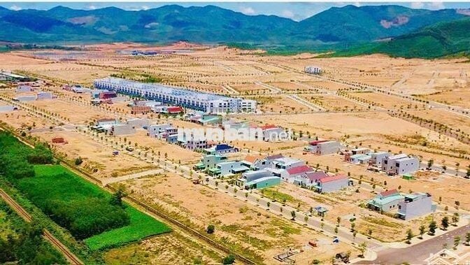 Bán đất Vsip Bình định Liền Kề Thành Phố Biển Giá F0 Chỉ 5-7Triệu/m2