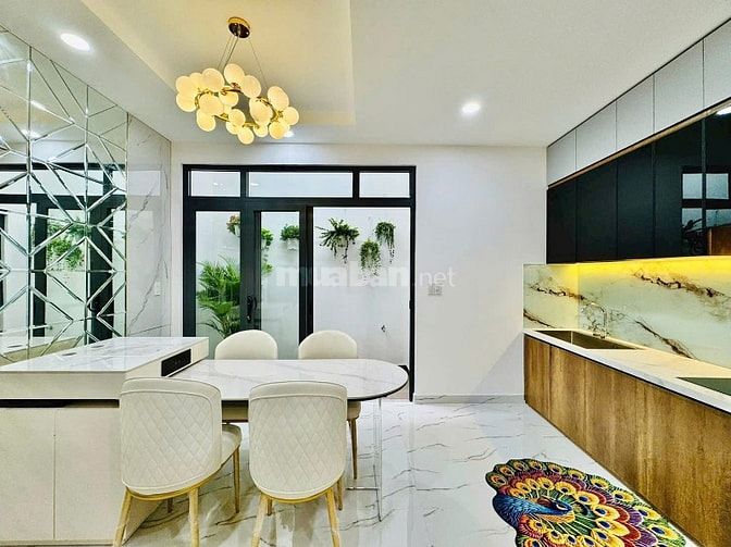 Nhà đẹp như biệt thự ngay Trần Xuân Soạn - Q7, 2tỷ8, 72m2 cho thuê tốt
