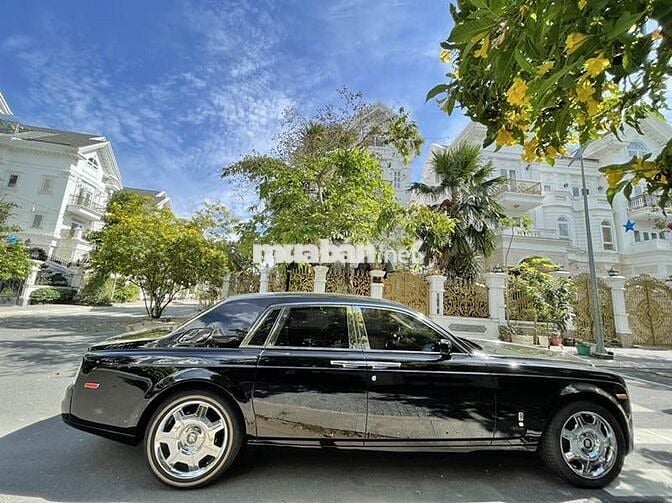 Rolls Royce Phantom 2010 - 17692 km