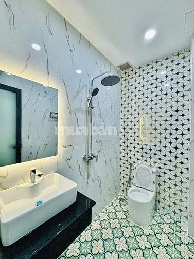 Nhà đẹp như biệt thự ngay Trần Xuân Soạn - Q7, 2tỷ8, 72m2 cho thuê tốt