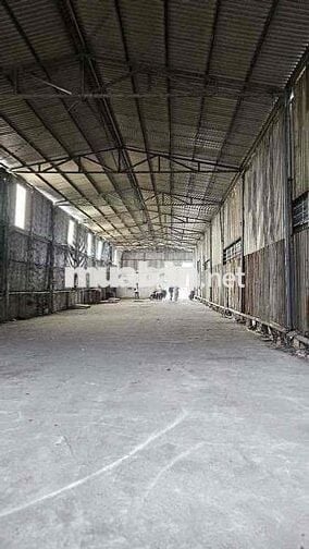 Kho xưởng 800m2  MT đường Phan Văn Hớn  , đường xe cont chạy