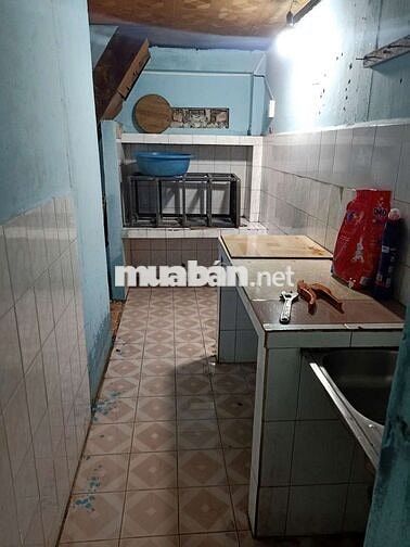 Nhà nguyên căn hẻm xe hơi  giá phòng trọ