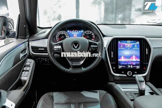 VinFast Lux SA2.0 sx2021 Premium 2.0 AT - 45000 km