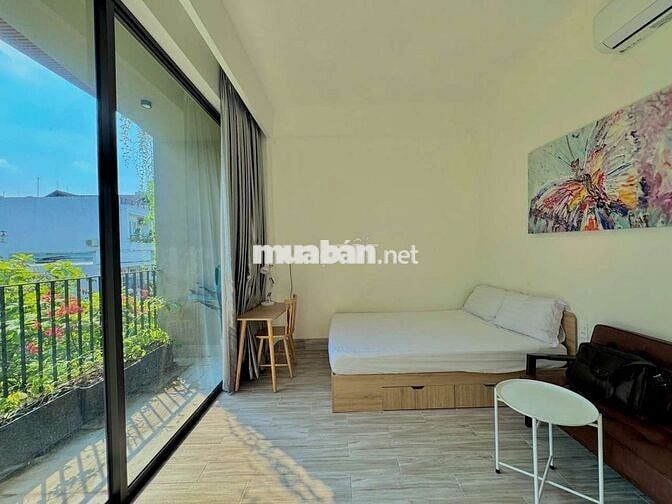 Căn studio ban công ngay sau Lotte Mart, gần đh tdt, ntt, RMIT