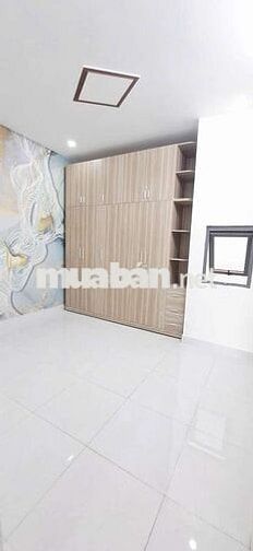 Nhà 1 lầu 2PN, SHR, Hiệp thành 13 HXH, Gần chợ, Trường học, bệnh viện.