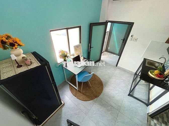 CHO THUÊ CĂN HỘ GÁC LỬNG CỬA SỔ TRỜI FULL NỘI THẤT NGAY HẠNH THÔNG TÂY