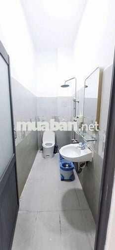 Nhà 1 lầu 2PN, SHR, Hiệp thành 13 HXH, Gần chợ, Trường học, bệnh viện.