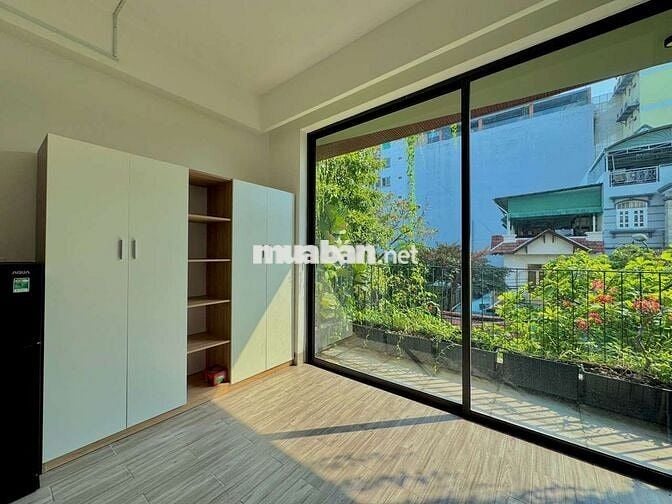 Căn studio ban công ngay sau Lotte Mart, gần đh tdt, ntt, RMIT