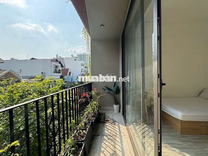 Căn studio ban công ngay sau Lotte Mart, gần đh tdt, ntt, RMIT