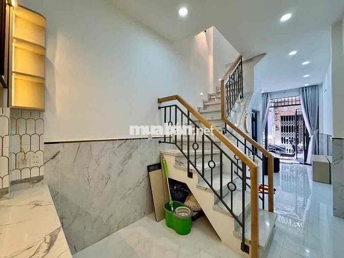 Bán Nhà Quang Trung - 2Tầng-2pn - xe Ba Gác tới nhà
