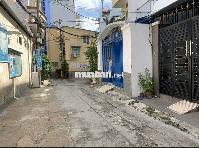 Cho thuê nhà đẹp hẻm xe hơi CMT8, p10. Q3.