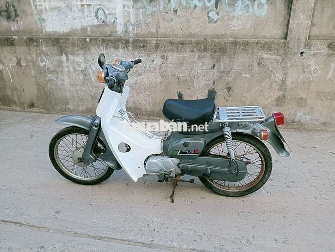 Cần bán xe cúp xe nhựt xe giấy tờ đầy đủ