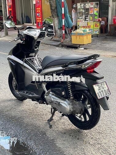 Honda Airblade đầu to phun xăng điện tử