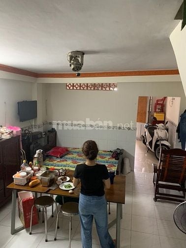 Nhà nở Hậu gần dự án cầu Nguyễn Khoái, Dt 5x12m