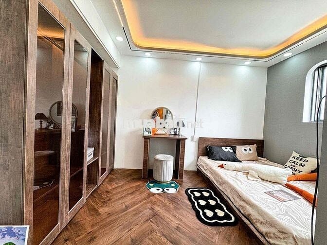 CHDV 1PN phòng ốc sạch sẽ , giờ giấc tự do. Tân bình