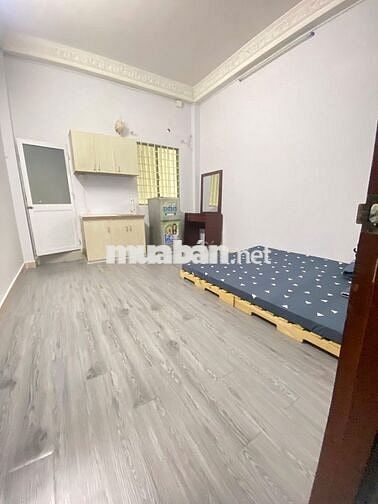 PHÒNG NỘI THẤT GIÁ RẺ CẠNH SÂN BAY