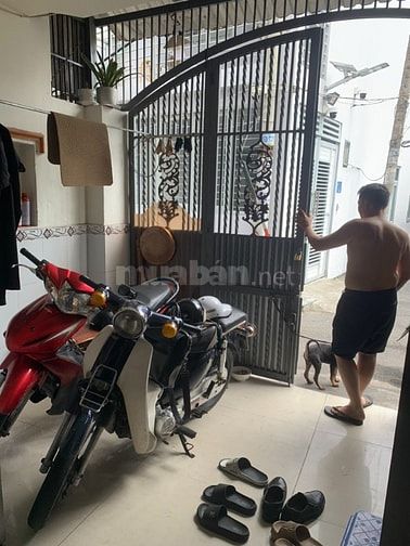 Nhà nở Hậu gần dự án cầu Nguyễn Khoái, Dt 5x12m