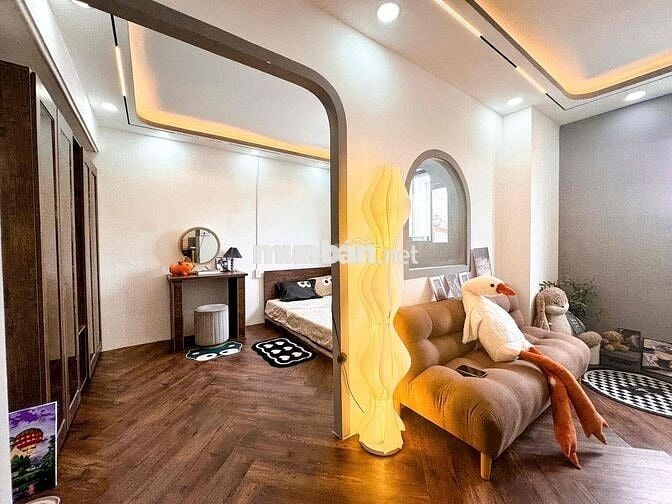 CHDV 1PN phòng ốc sạch sẽ , giờ giấc tự do. Tân bình