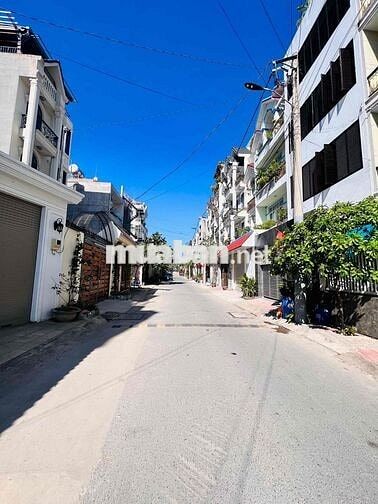 BÁN ĐẤT TẶNG TRỌ - ĐƯỜNG NHỰA XE HƠI 5M - GẦN GA METRO, ĐẤT NGANG 5M