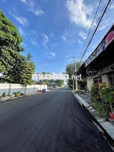 GIẢM GIÁ THÊM 50 TRIỆU, RA GẤP  ĐẤT SUỐI LỘI, 7M X 25M, GIÁ 315 TRIỆU