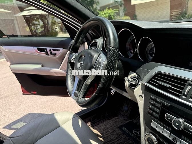 Mercedes Benz C Class 2012 C300 AMG siêu mới
