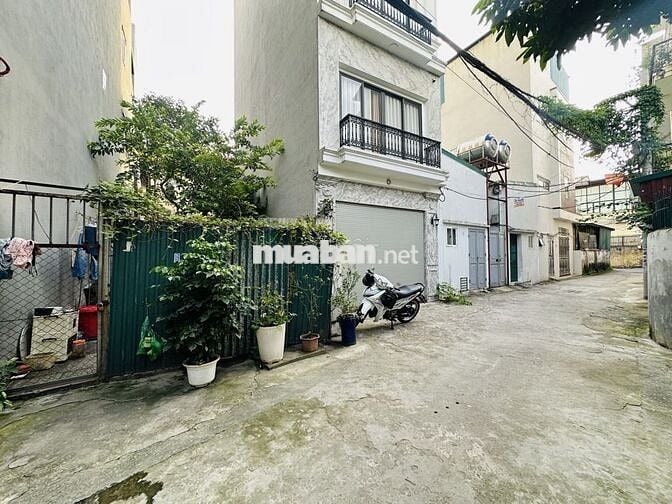 Bán đất chính chủ tại Gia Thuỵ, Long Biên DT 70m2