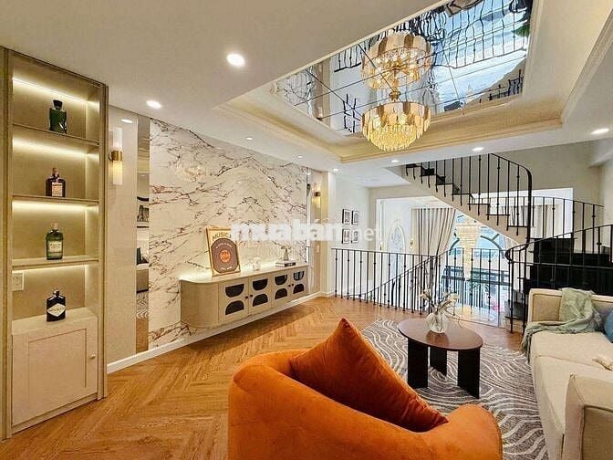 CÔ BẢY BÁN NHÀ NẰM TRÊN MT ĐẶNG VĂN NGỮ , PHÚ NHUẬN-5TỶ790/ 5,1M X 10M