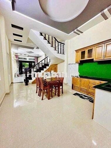 nhà cho thuê có nội thất như hình