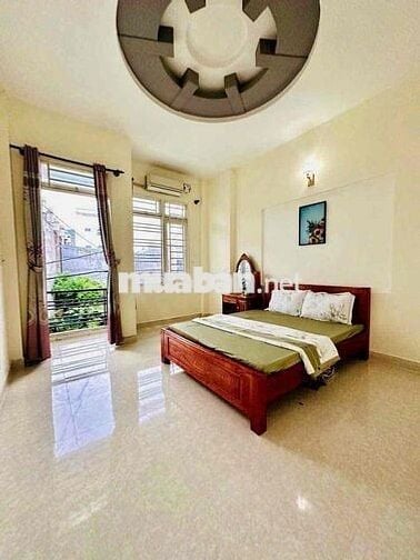 nhà cho thuê có nội thất như hình