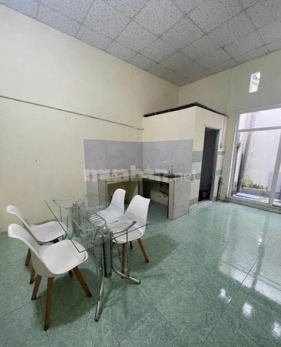 cần bán gấp căn nhà 139m2 ở Bà Điểm - Hóc Môn giá 790 triệu.