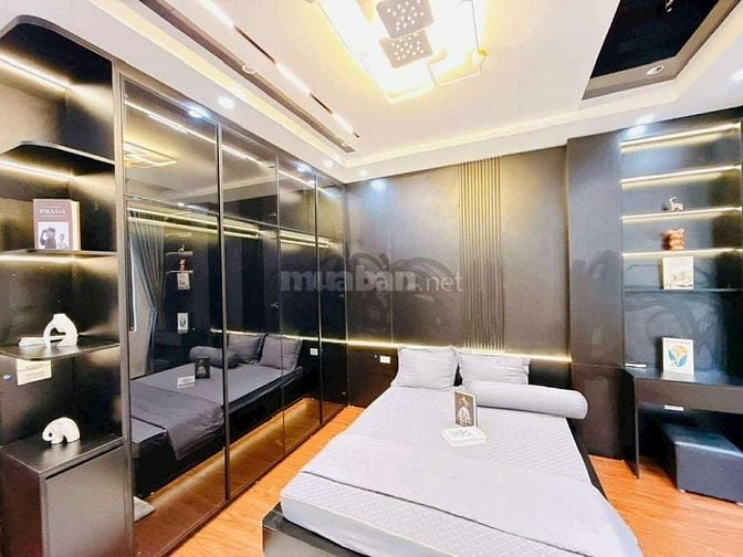 Bán nhà phố Phương Mai ô tô qua nhà kinh doanh, Dt 46m2, 4t, mt 4.1m.