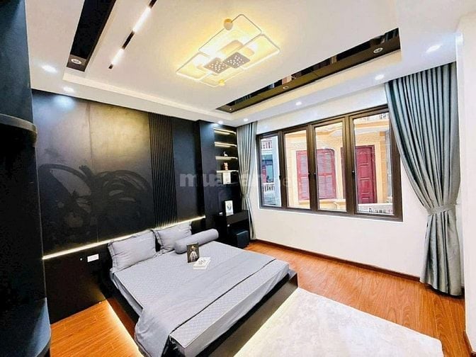 Bán nhà phố Phương Mai ô tô qua nhà kinh doanh, Dt 46m2, 4t, mt 4.1m.