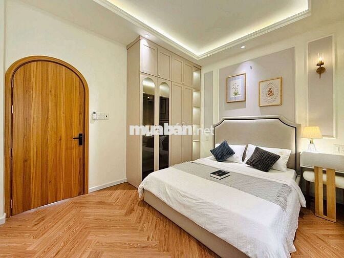 CÔ BẢY BÁN NHÀ NẰM TRÊN MT ĐẶNG VĂN NGỮ , PHÚ NHUẬN-5TỶ790/ 5,1M X 10M
