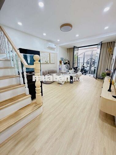 HẺM XE HƠI - 90m2- 4 Tầng - Ngay Nguyễn Văn Đậu
