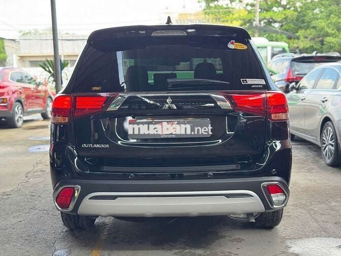 Mitsubishi Outlander 2020 Premium 2.4L,màu đen,1v2