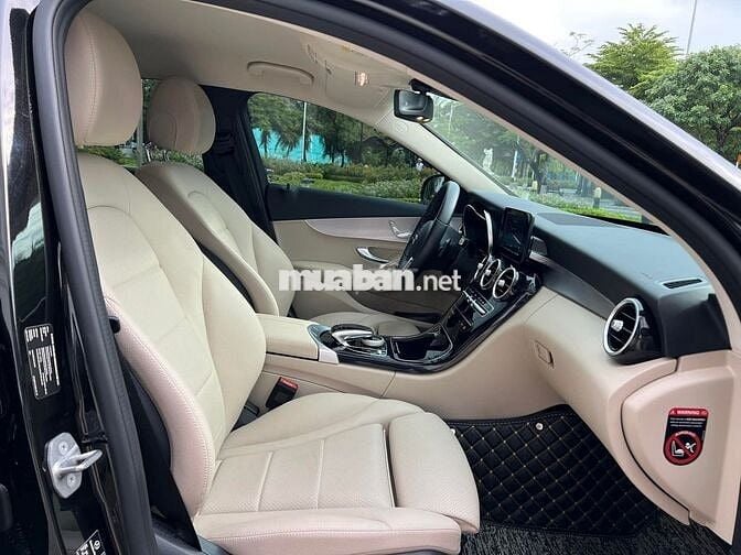 Công ty cần bán C180 AMG sx 2021 mới 98%