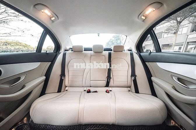 Công ty cần bán C180 AMG sx 2021 mới 98%