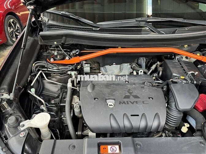 Mitsubishi Outlander 2020 Premium 2.4L,màu đen,1v2