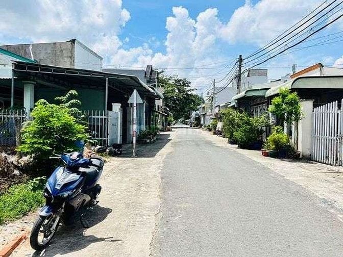 Bán đất tại đường 43, Tân Thông Hội, Củ Chi, HCM có 208m2, Giá: 670tr
