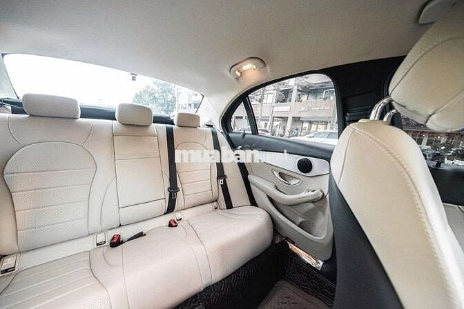 Công ty cần bán C180 AMG sx 2021 mới 98%