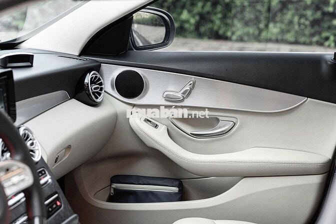 Công ty cần bán C180 AMG sx 2021 mới 98%