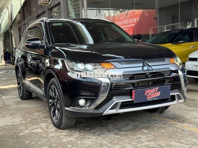 Mitsubishi Outlander 2020 Premium 2.4L,màu đen,1v2