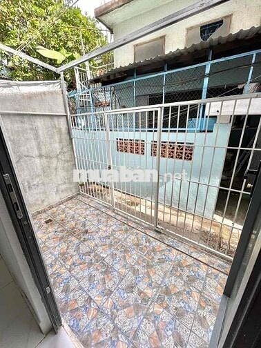 PHÒNG 30M2,CỬA SỔ SÂN PHƠI ĐỒ THOÁNG GẦN VẠN HẠNH MALL, ĐH HUFLIT Q10