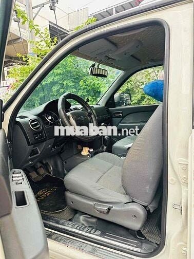 Ford Everest 2.5 MT 2015-CÁ NHÂN SỬ DỤNG