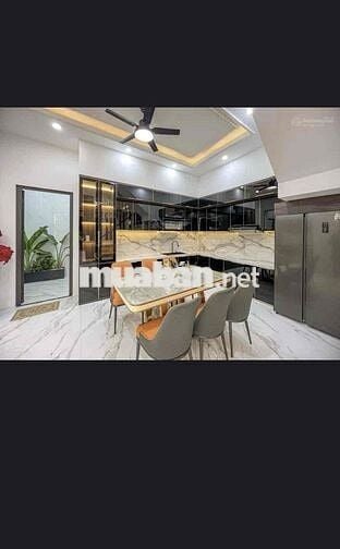 GIÁ TỐT!CẦN BÁN NHÀ ĐƯỜNG TRẦN HỮU TRANG,P11,PHÚ NHUẬN.GIÁ:6Tỷ640