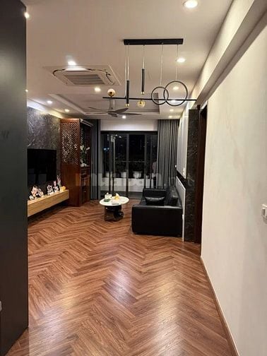 Bán căn hộ Toà Home nằm mặt đường Võ Chí Công, phường Tây Hồ  